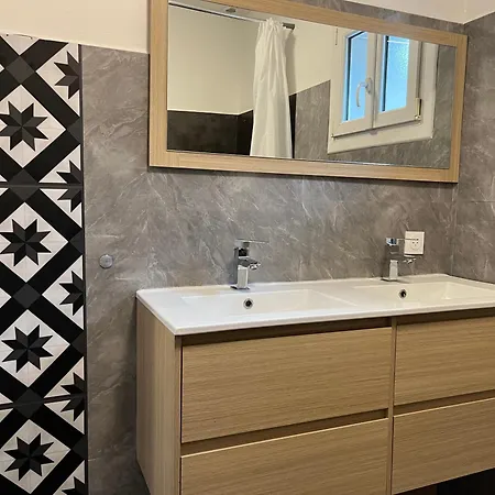 Charmante Maison Avec Spa Villa *